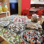 Rifugio La Capanna بيت شباب