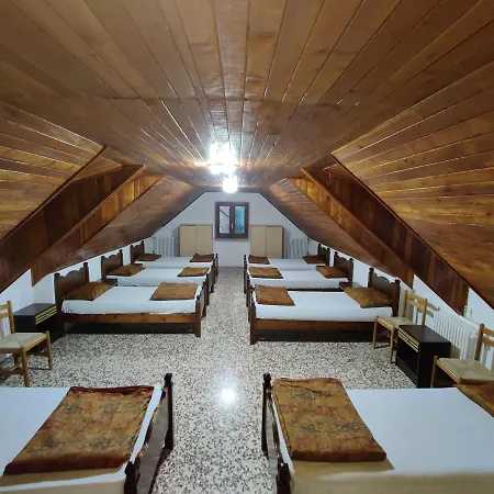 Hostal Rifugio La Capanna *