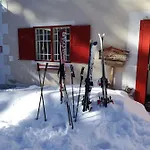 Rifugio La Capanna Hostel