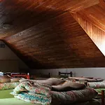 Rifugio La Capanna Hostel *