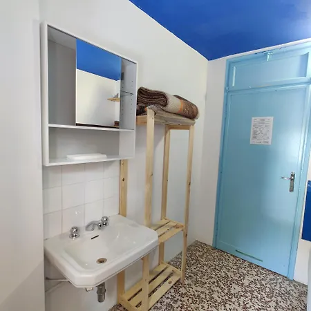 Hostel Rifugio La Capanna *