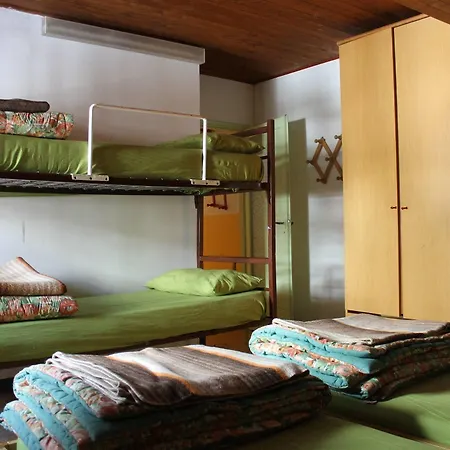 Rifugio La Capanna Hostel *