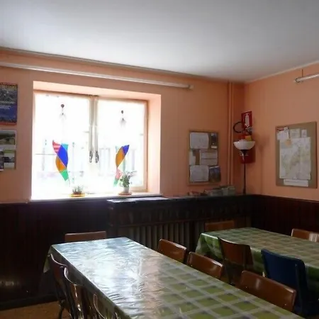 Rifugio La Capanna 克拉维埃
